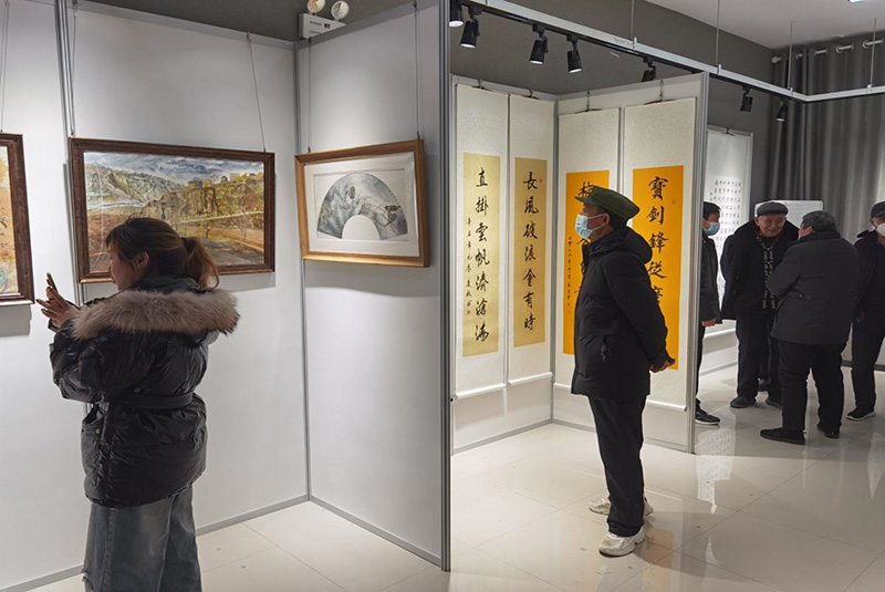 1675818707778860.jpg 2.jpg